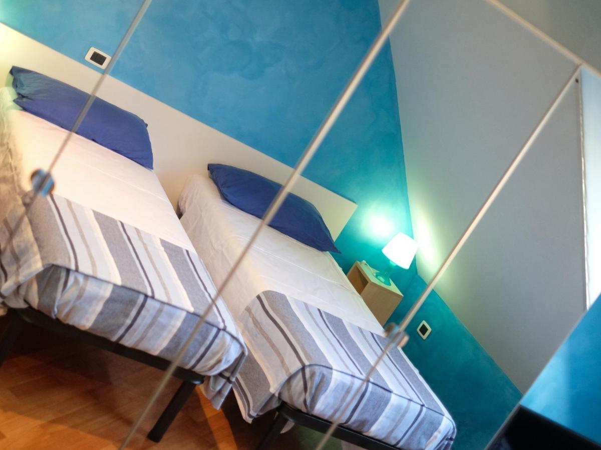 Oasi 83 Hotell San Benedetto del Tronto Exteriör bild