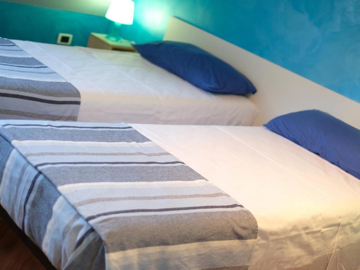 Oasi 83 Hotell San Benedetto del Tronto Exteriör bild